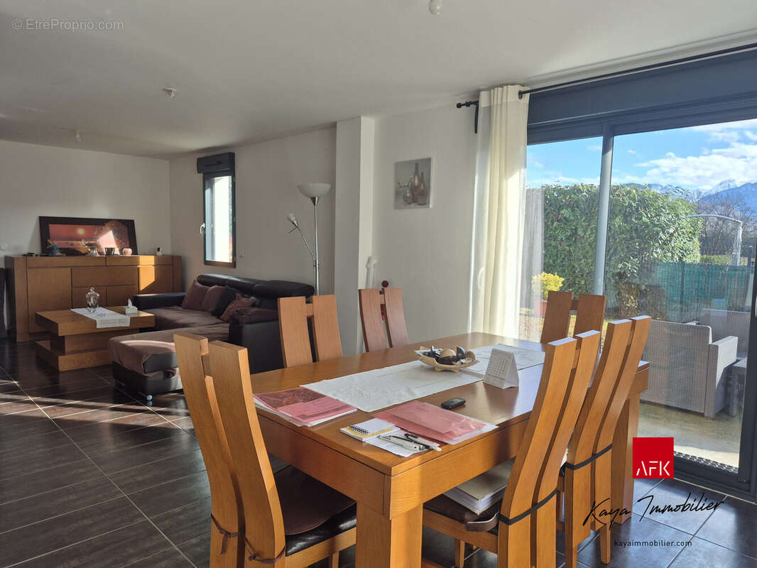 Maison à CONTAMINE-SUR-ARVE