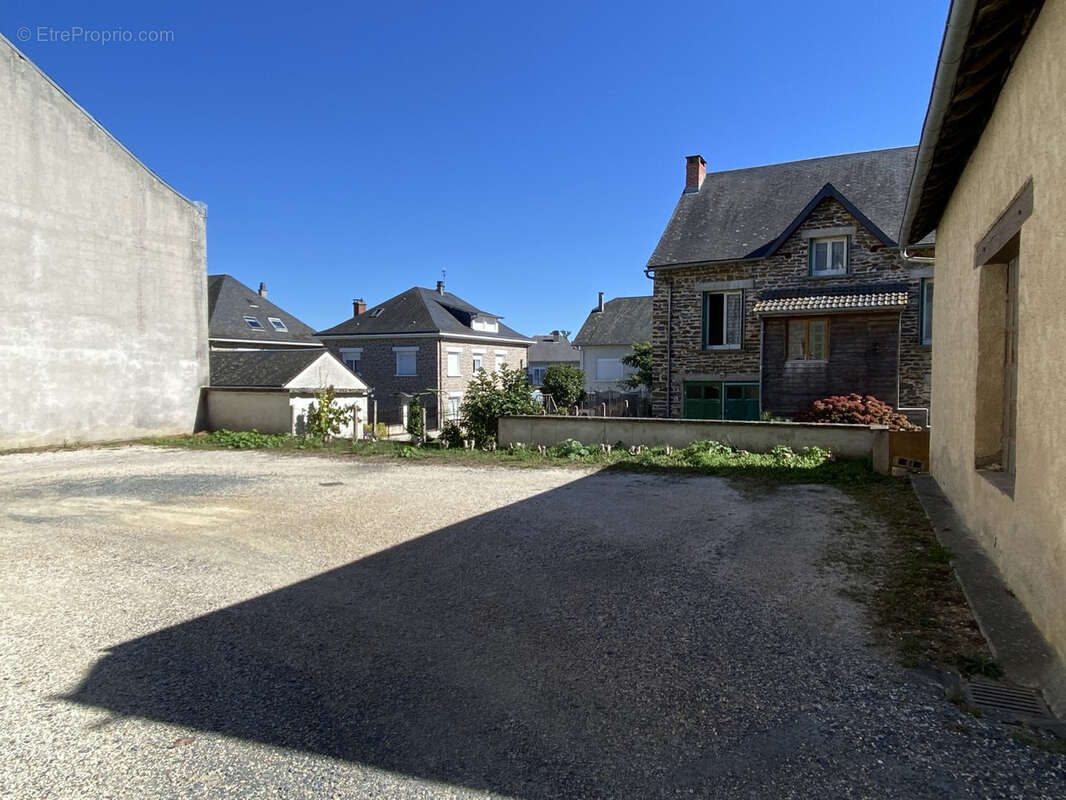 Appartement à SAINT-SORNIN-LAVOLPS