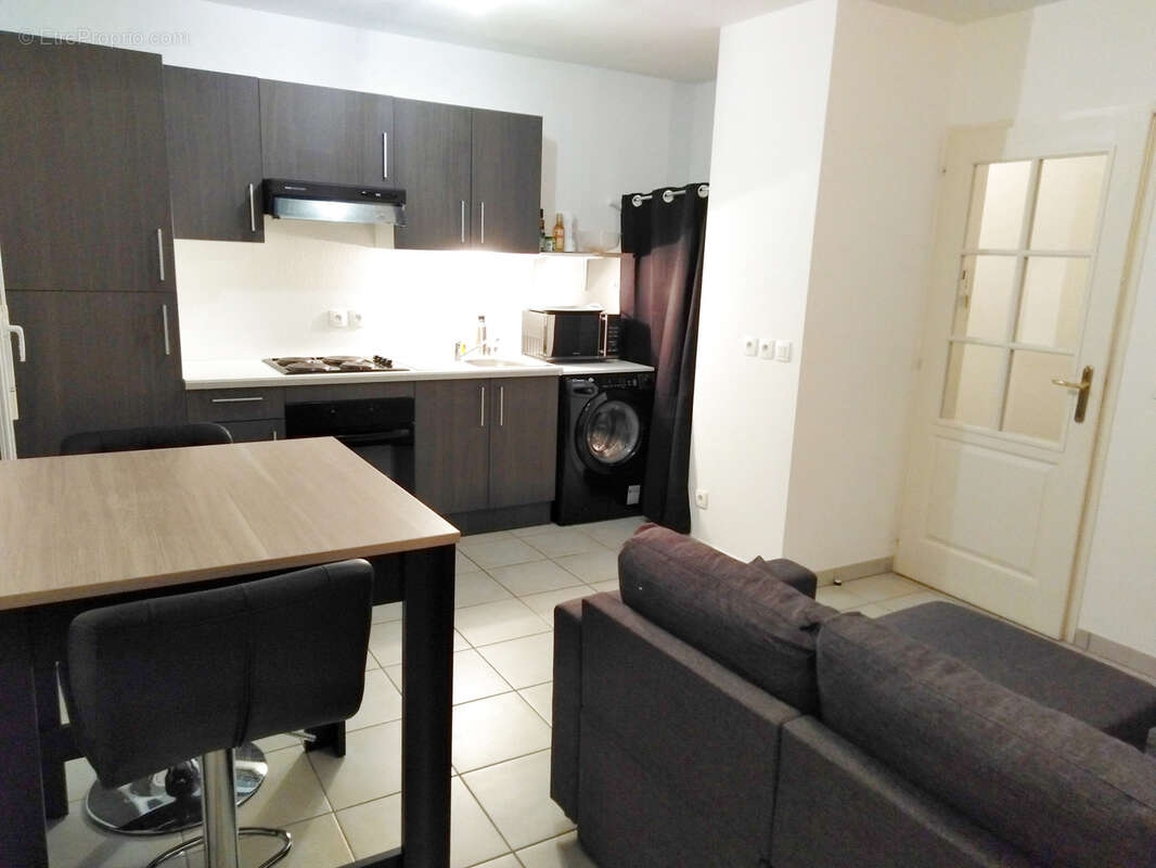 EXCLUSIVITE -MONNETIER-ANNEMASSE Proche Geneve -Joli T1 de 31m2 av terrasse-Pour investisseur - photo 3