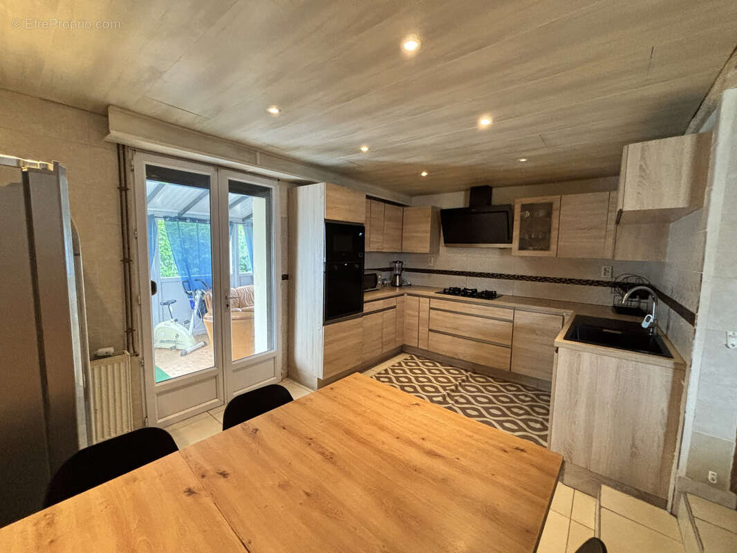 Maison à Egletons en Corrèze - photo 2