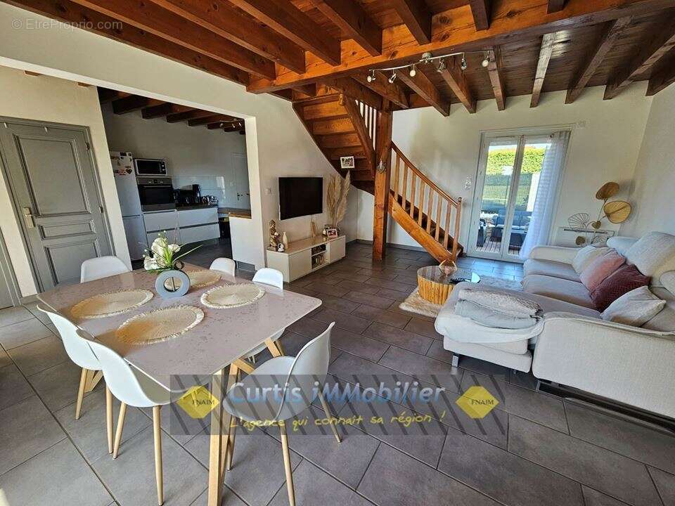 Maison à LA CHAPELLE-D&#039;AUREC