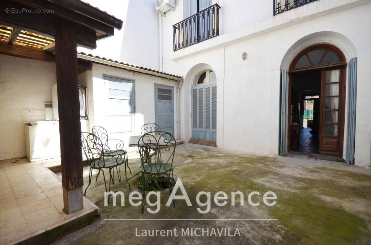 Maison à VILLENEUVE-LES-BEZIERS