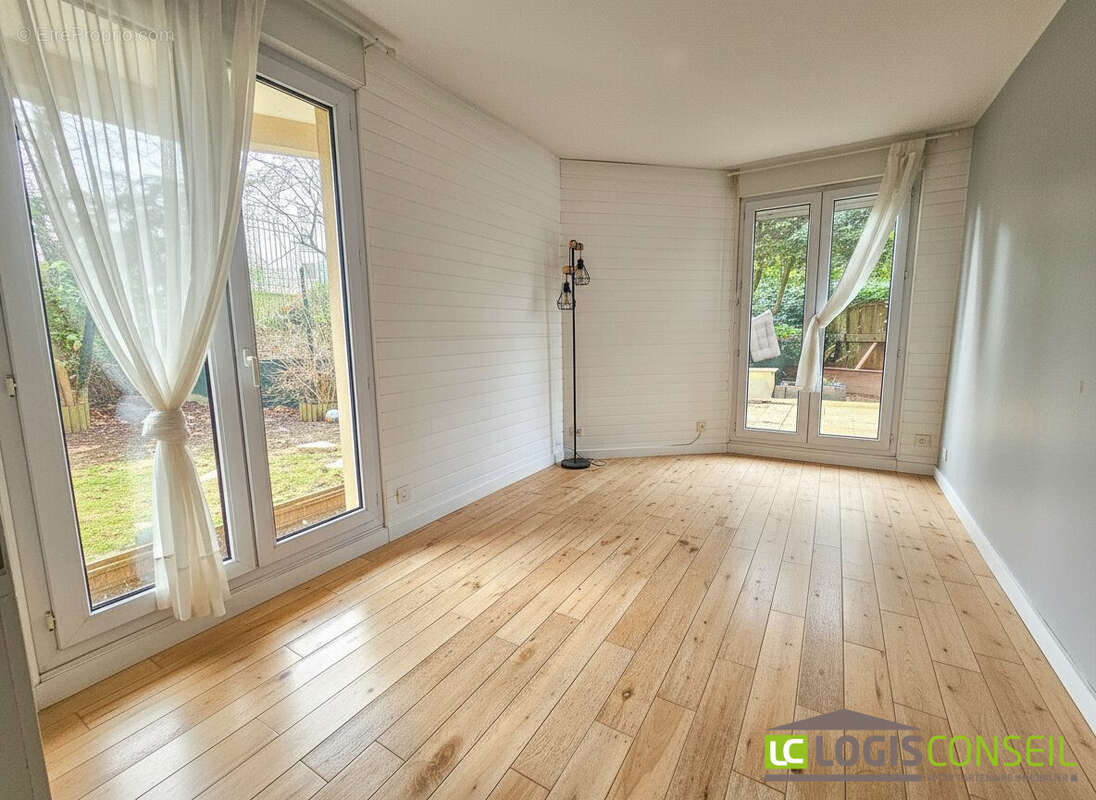 Appartement à CHATILLON