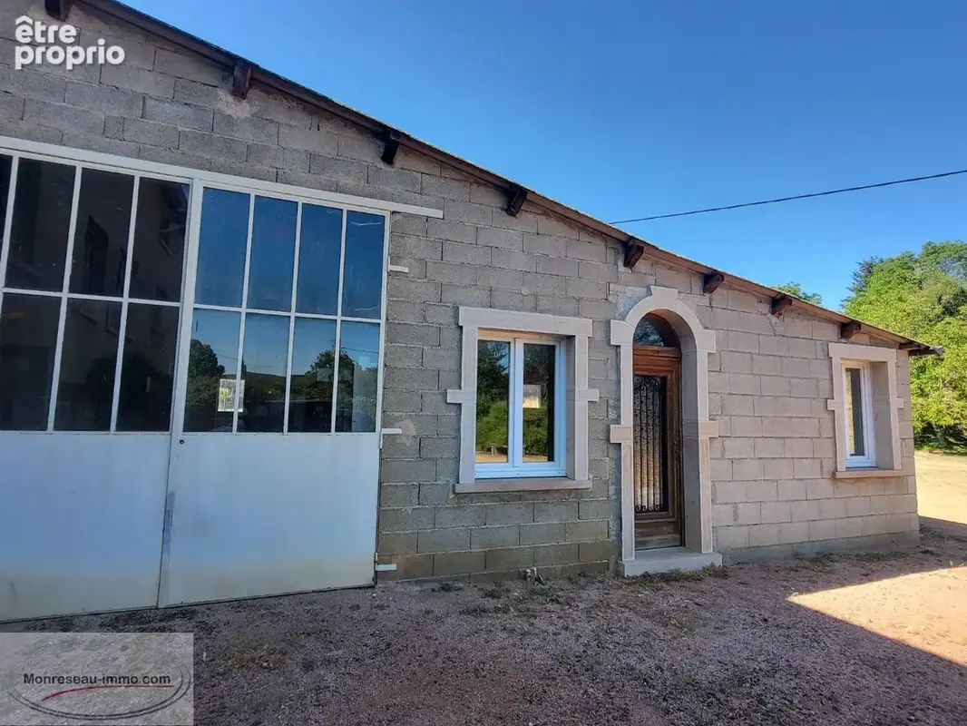Propriete atypique et unique - photo 17