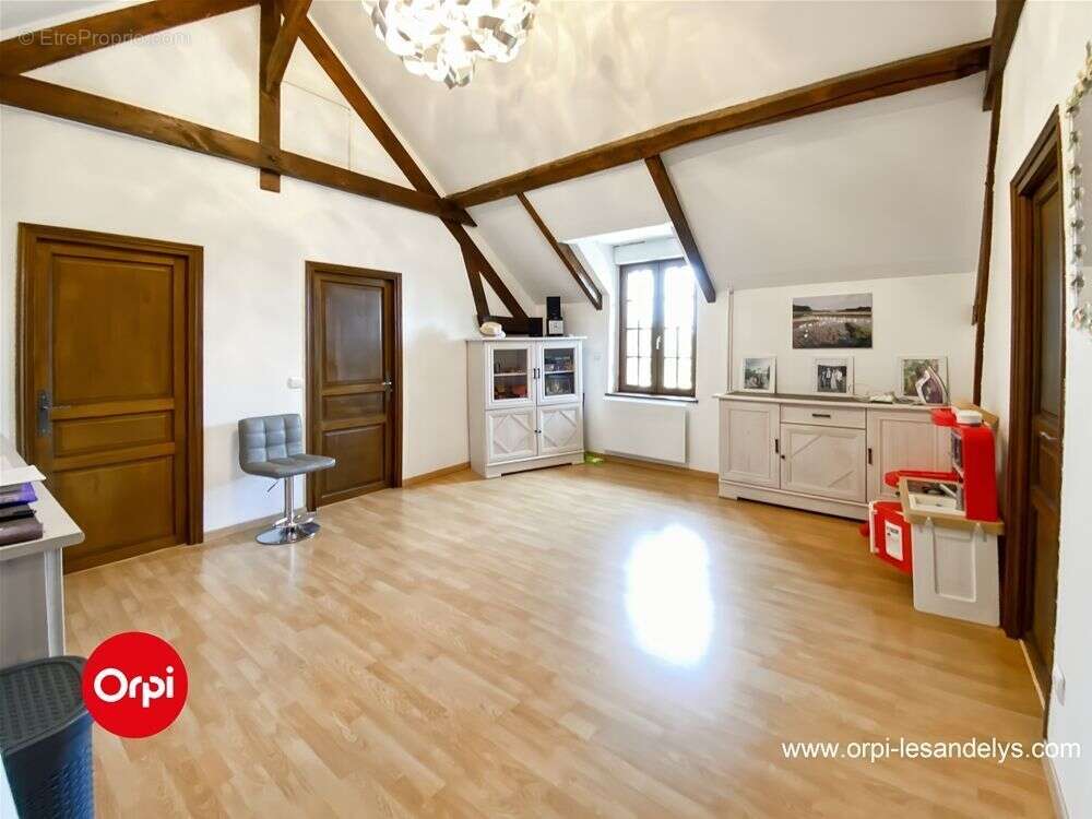 Maison À Vendre Maison ancienne   3 chambres bureau - photo 11