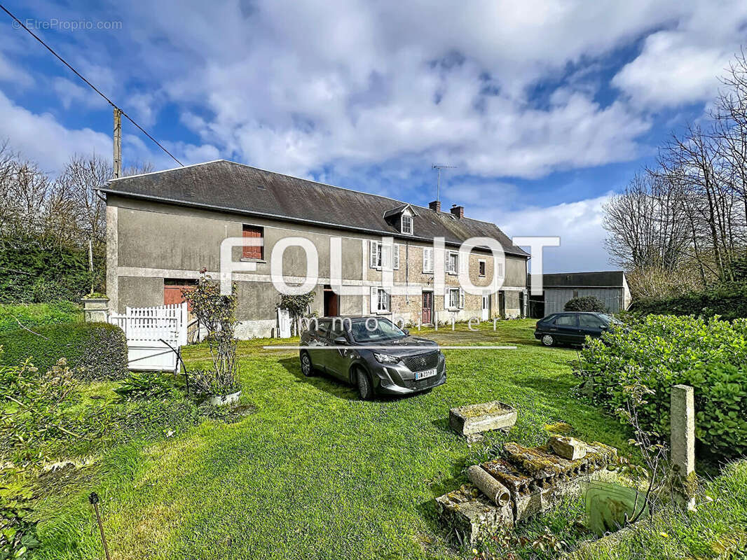 Maison à SAINT-SAUVEUR-LENDELIN