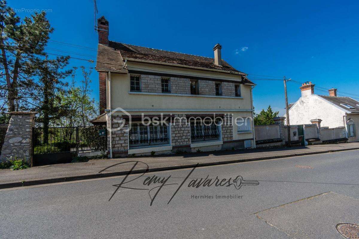 Maison à SOUPPES-SUR-LOING