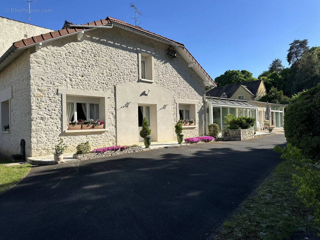 Maison à MORET-SUR-LOING