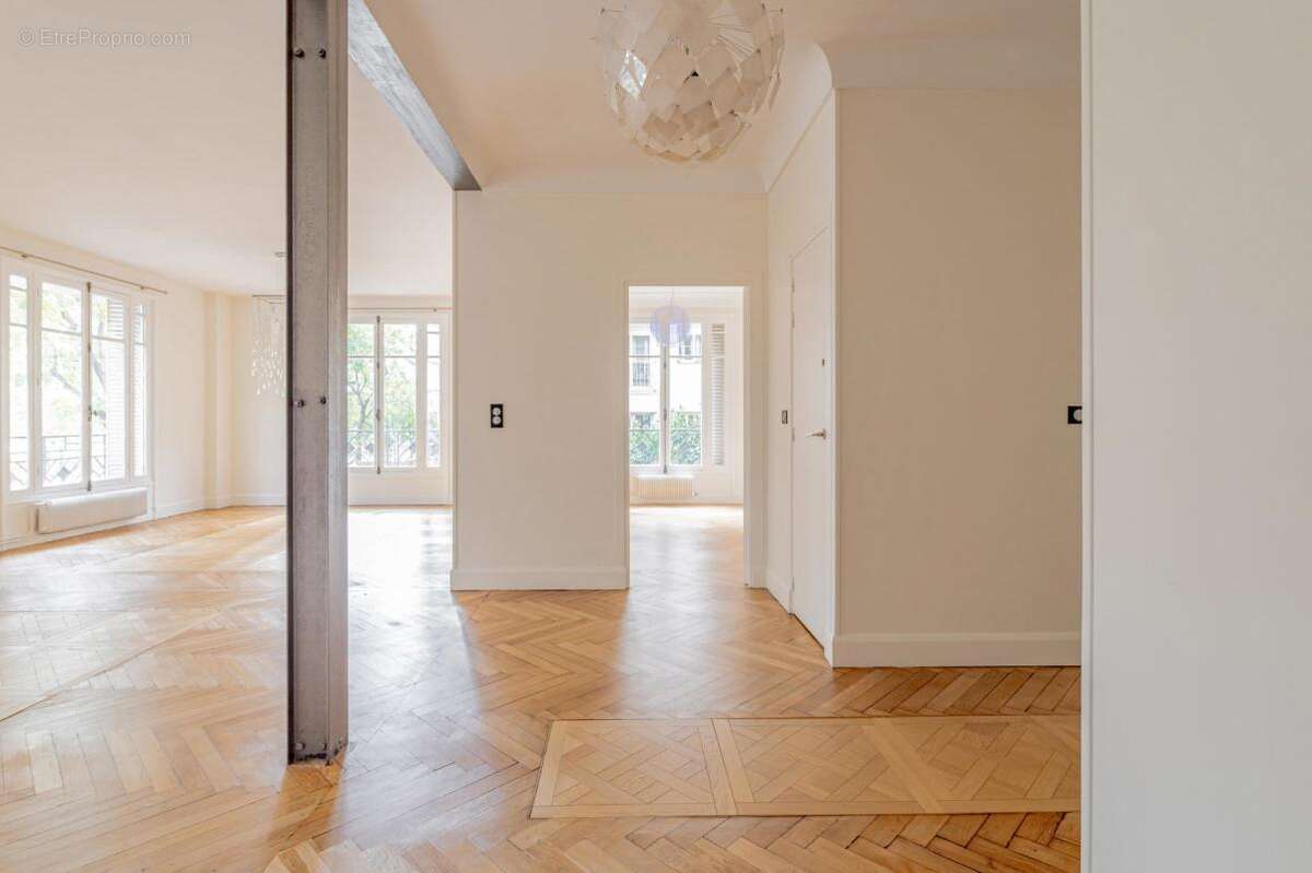 Appartement à PARIS-4E