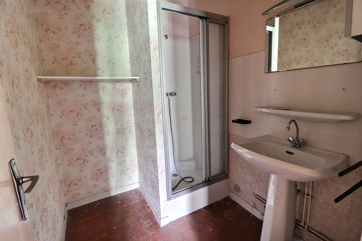 Maison à PARIS-L&#039;HOPITAL