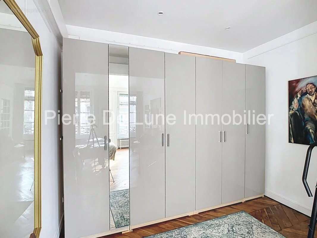 Appartement à LYON-1E