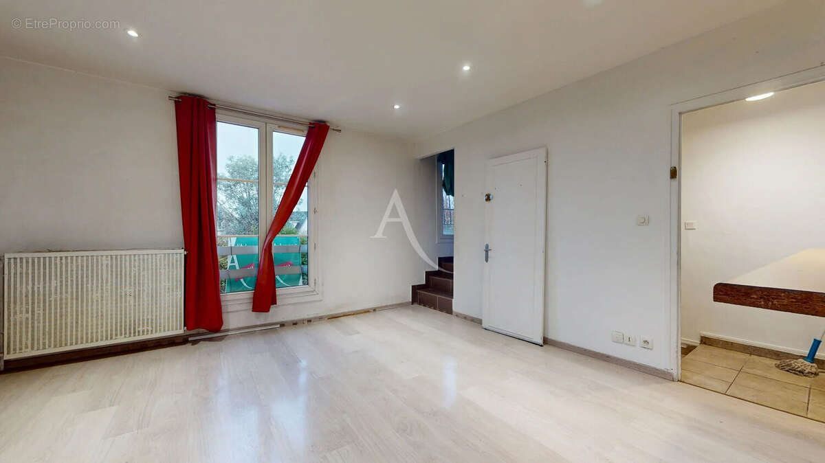 Commerce à CONFLANS-SAINTE-HONORINE