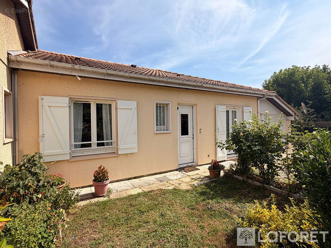 Maison à GIRONDE-SUR-DROPT