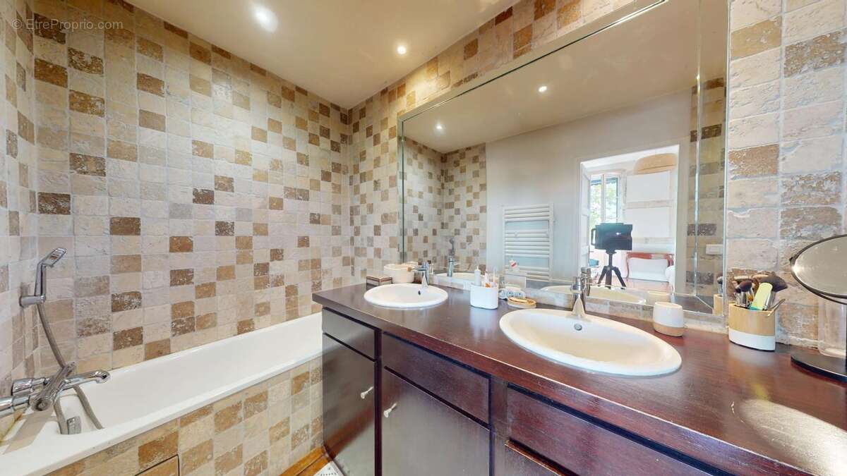 Appartement à LYON-4E