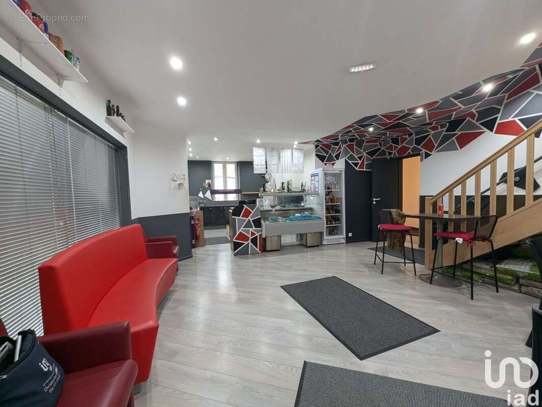 Photo 4 - Commerce à WIGNEHIES