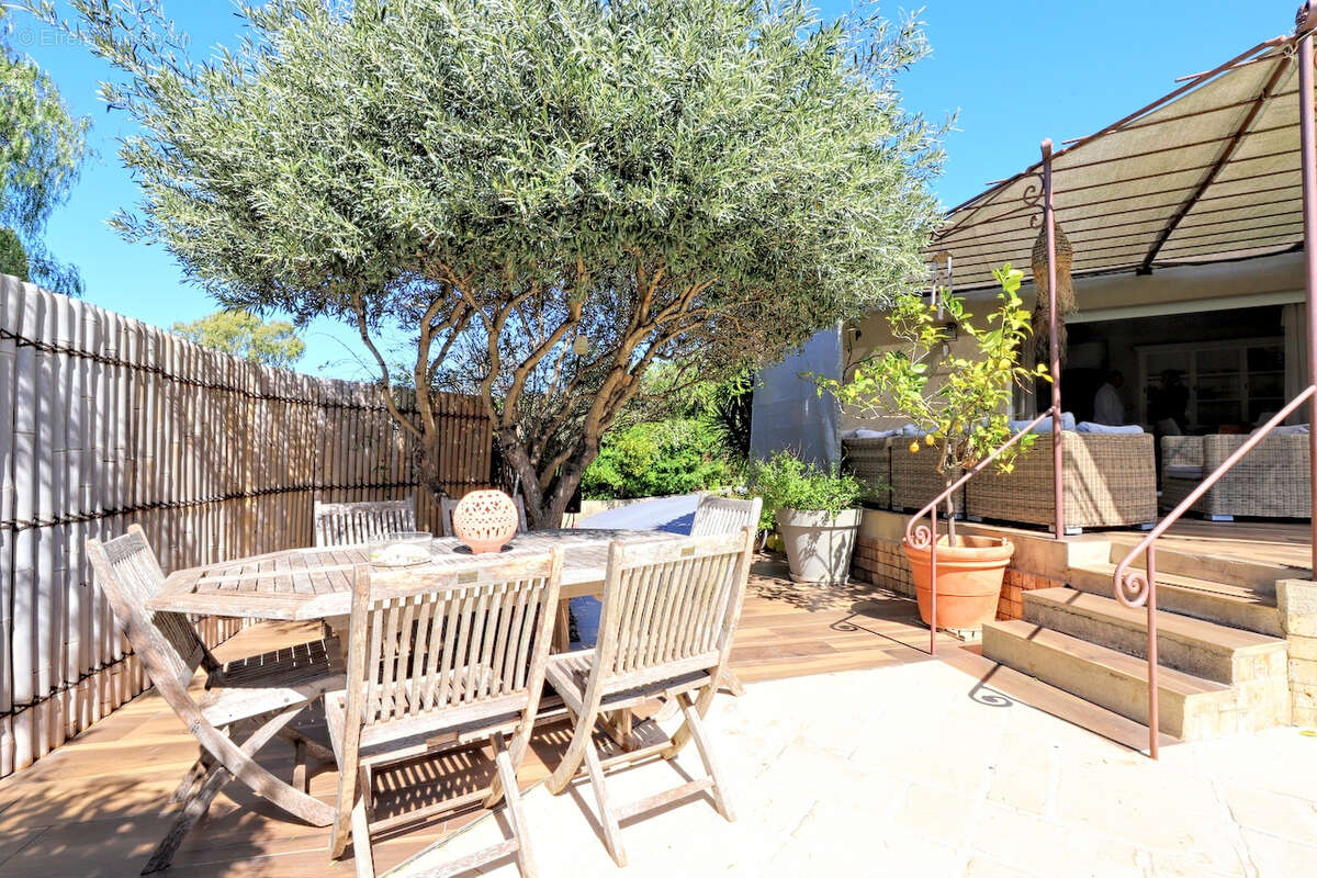 Maison à SIX-FOURS-LES-PLAGES