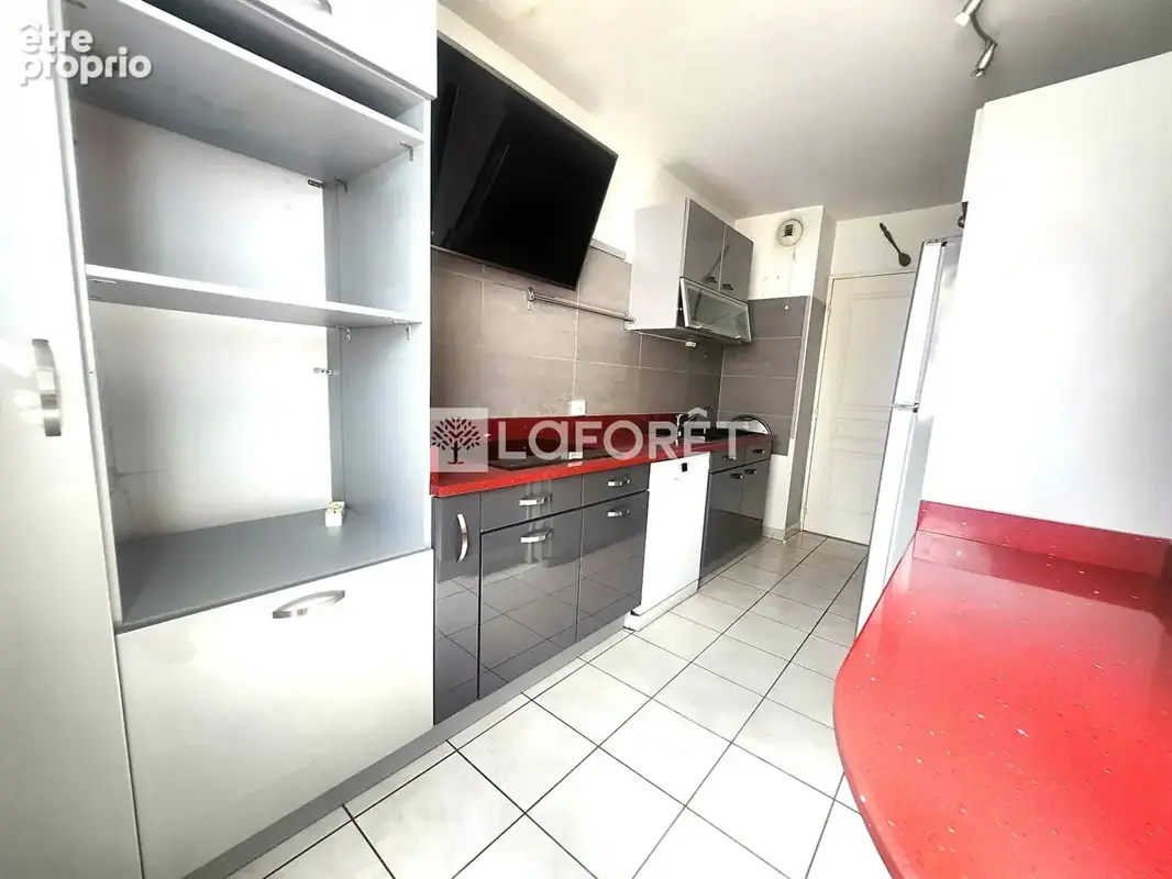 Appartement La Seyne Sur Mer 4 pièce(s) 95 m2 - photo 2