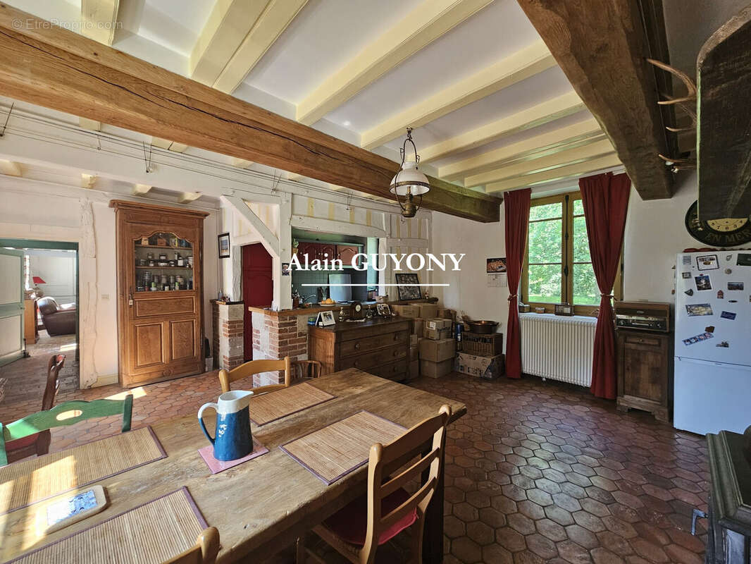 Maison à PONT-L'EVEQUE