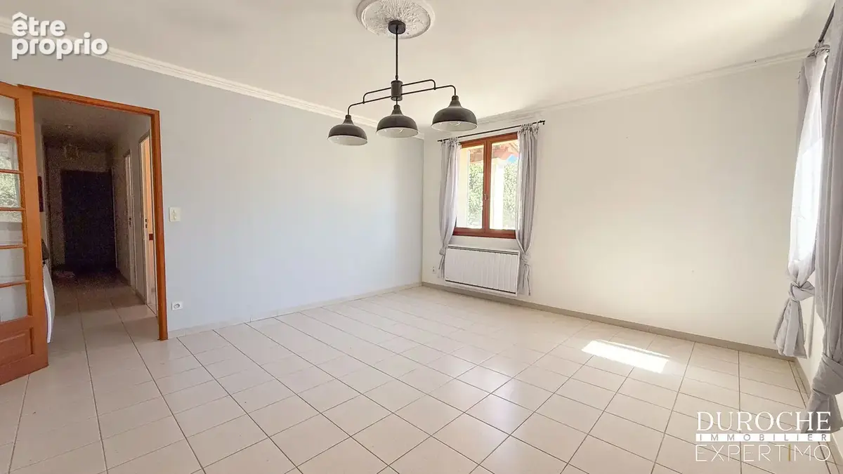 TRESQUES, 20mn d'UZES, maison comprenant deux logements indépendants avec garage sur parcelle de 1444m2 - photo 15