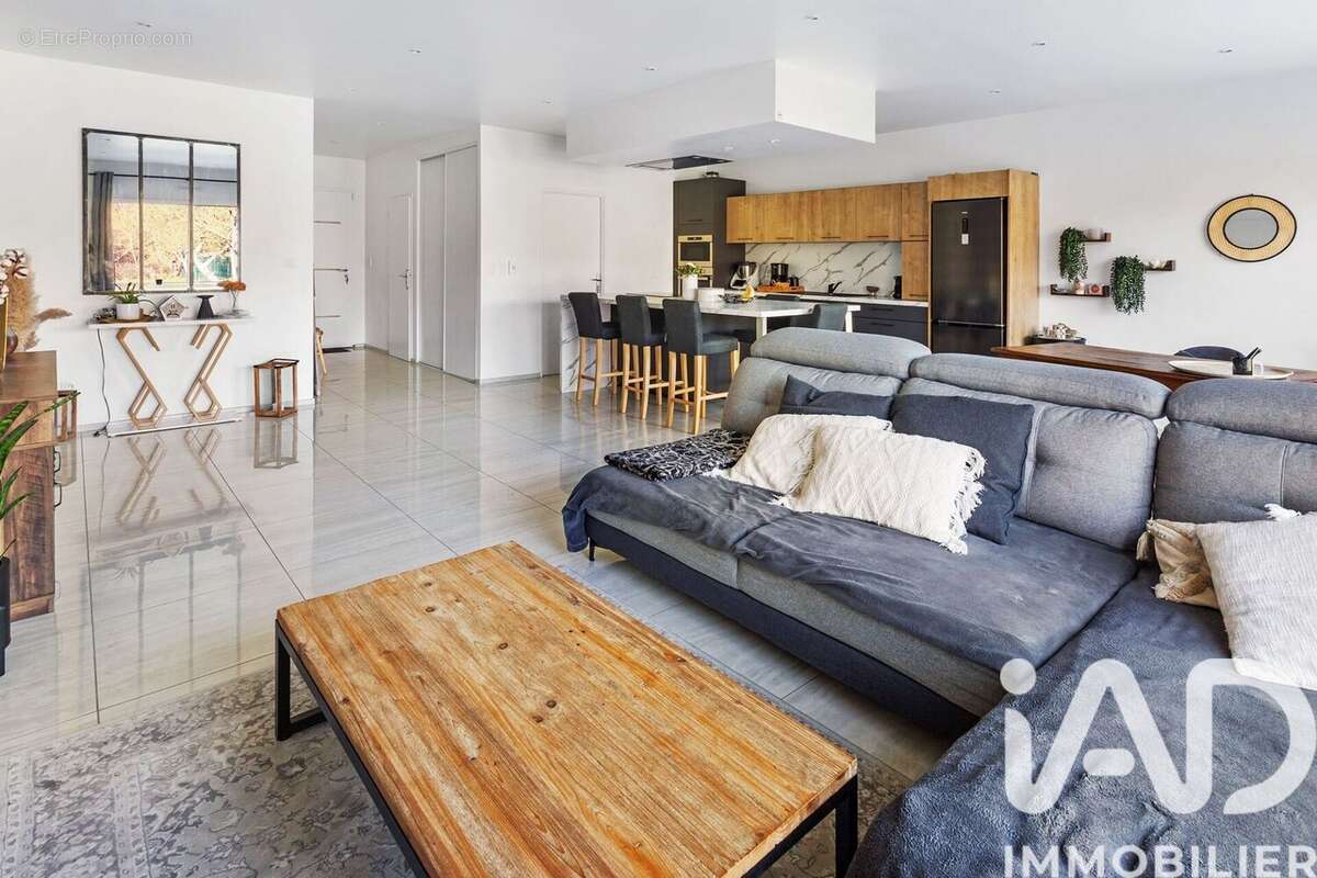 Photo 5 - Maison à HERIC