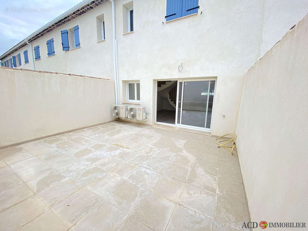 Maison à LA FARE-LES-OLIVIERS