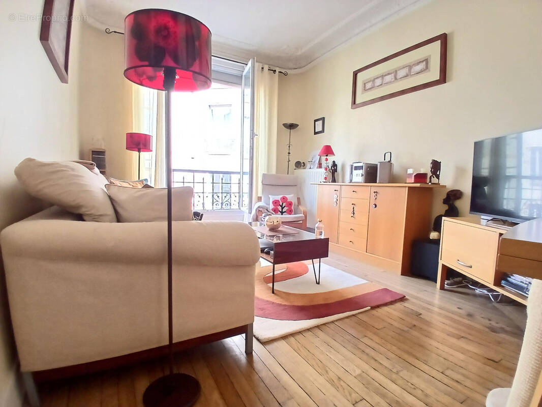 Appartement à PARIS-11E