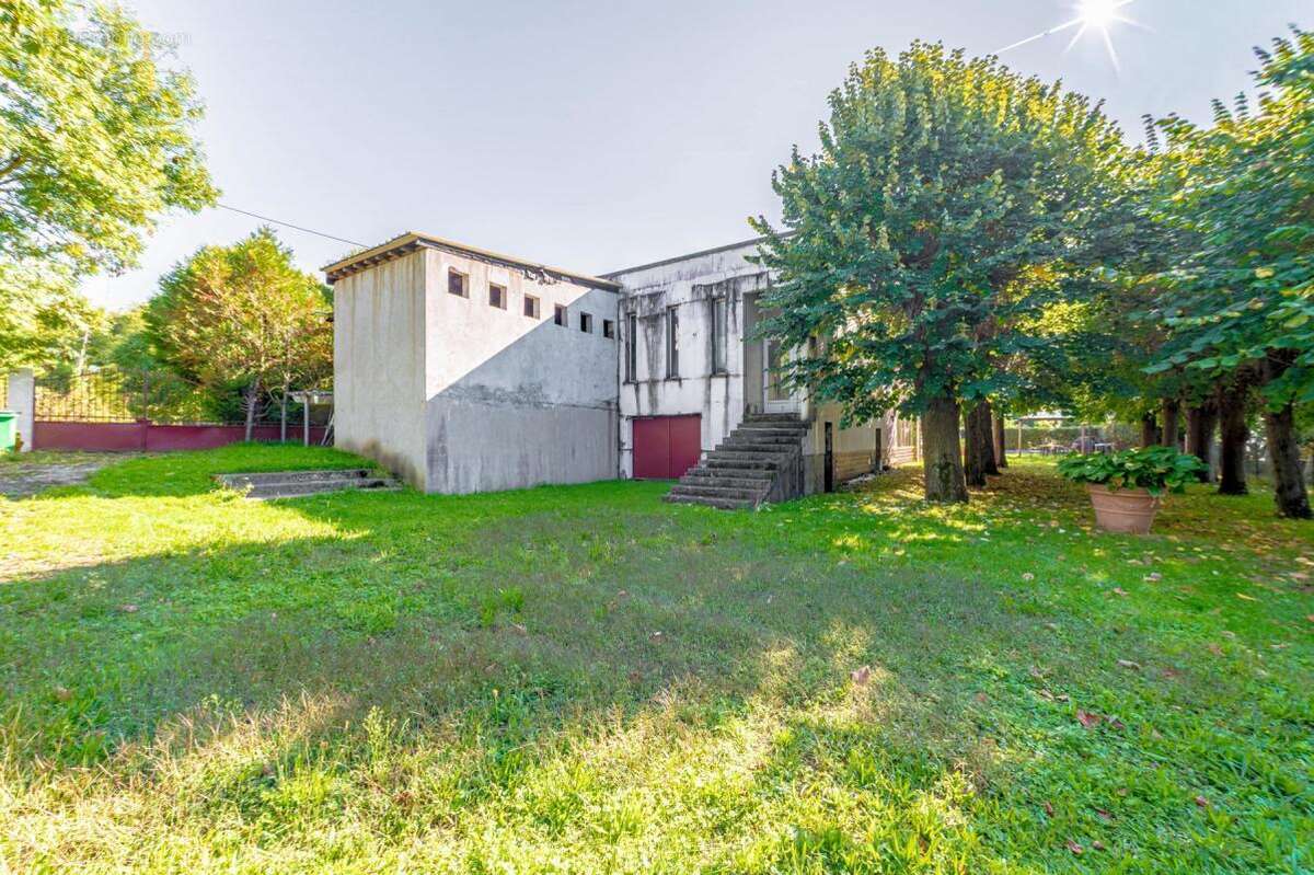 Maison à SOISY-SUR-SEINE