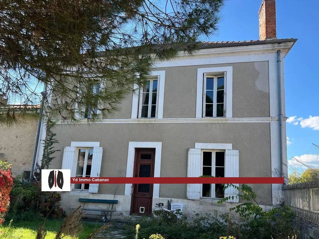 Maison à LANDIRAS