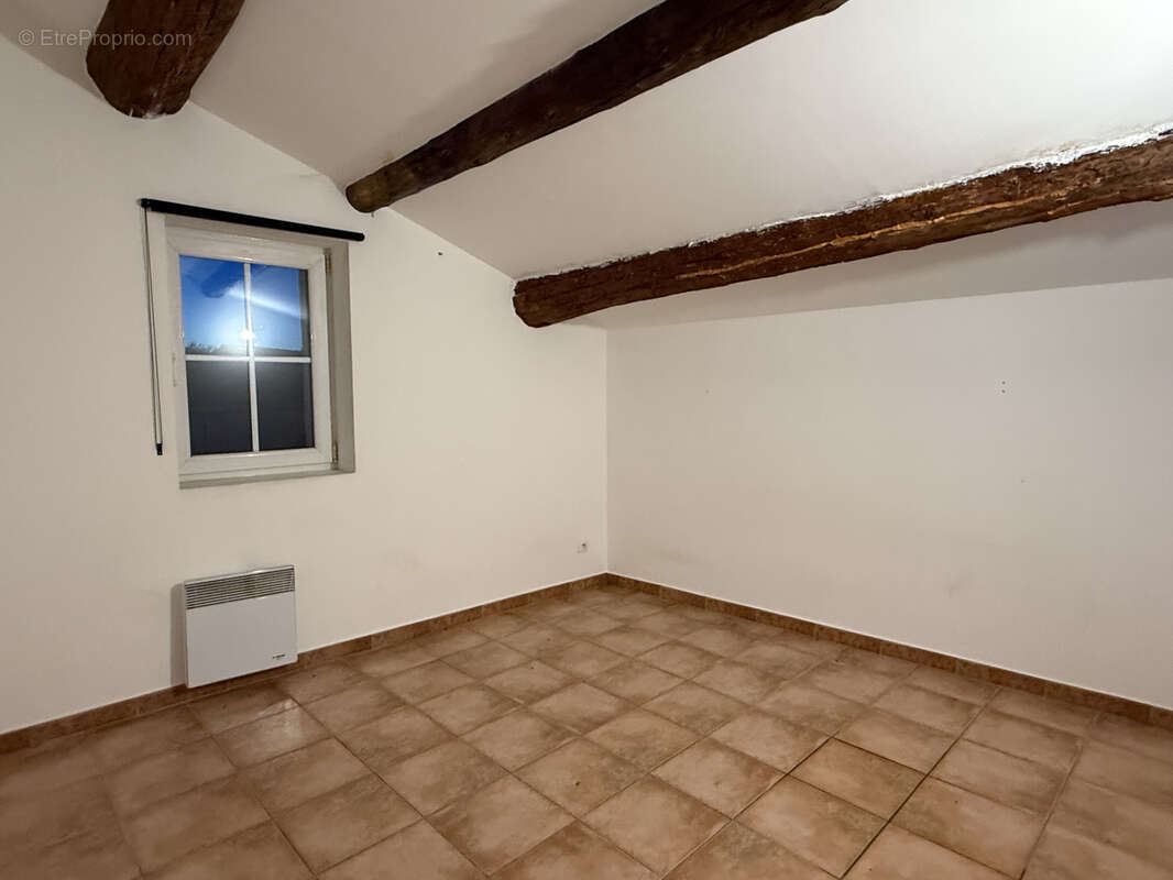 Appartement à PIERRELATTE