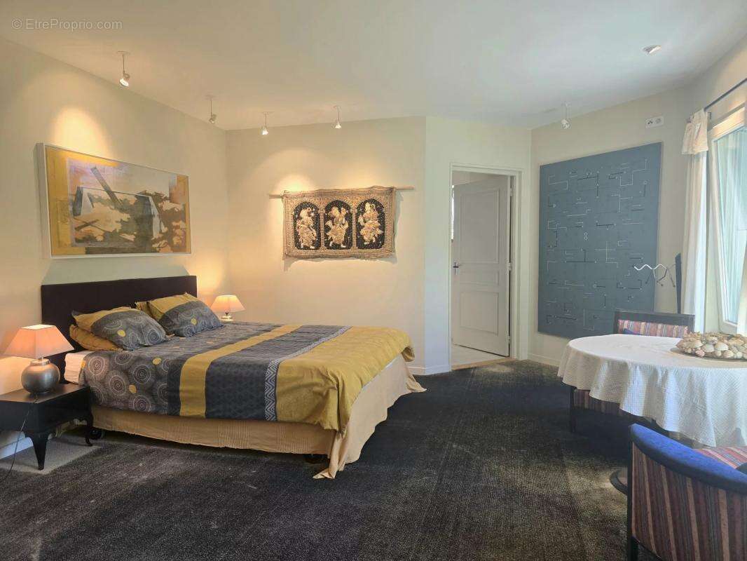 Maison à BOURG-DU-BOST