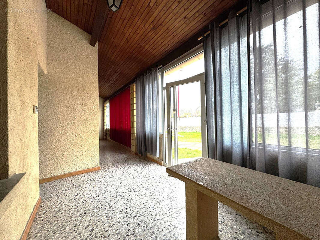 Maison à POUZILHAC