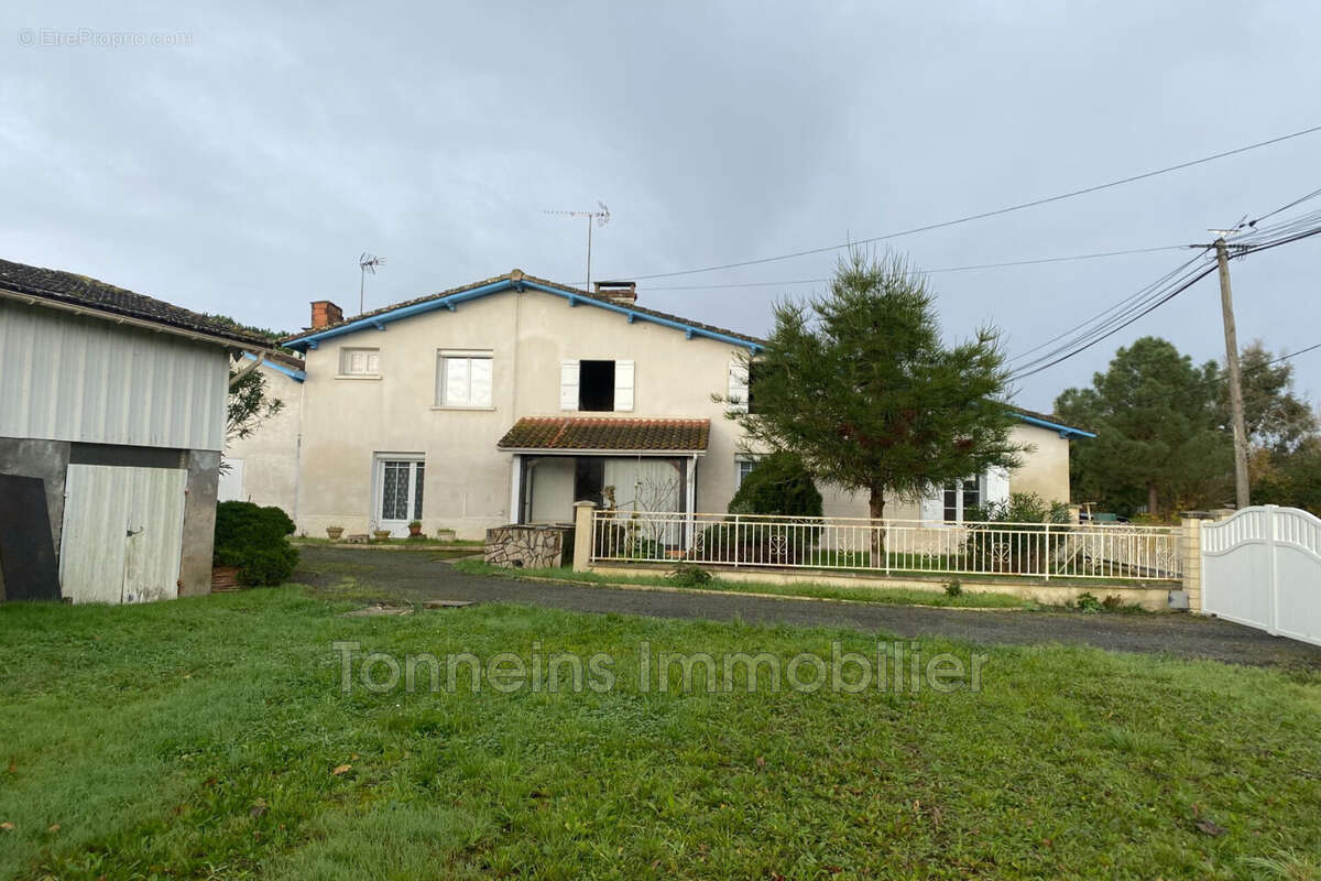 Maison 123 m² à Calonges  - photo 2