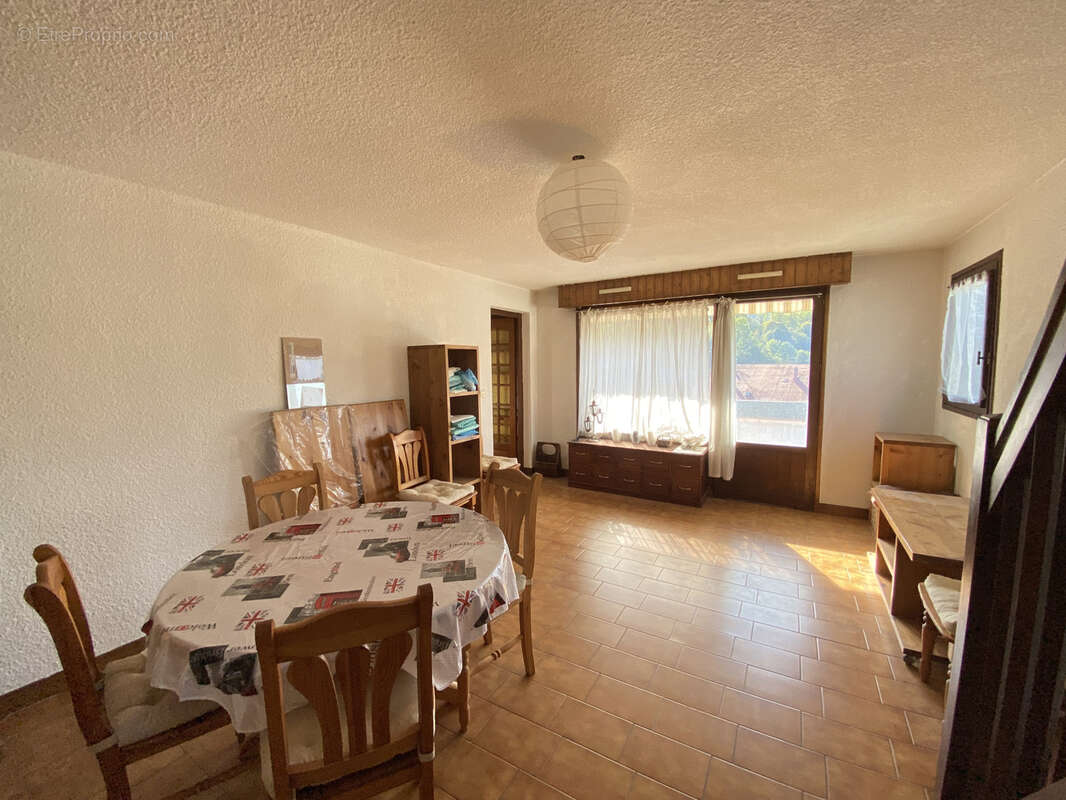 Appartement à SAINT-GERVAIS-LES-BAINS