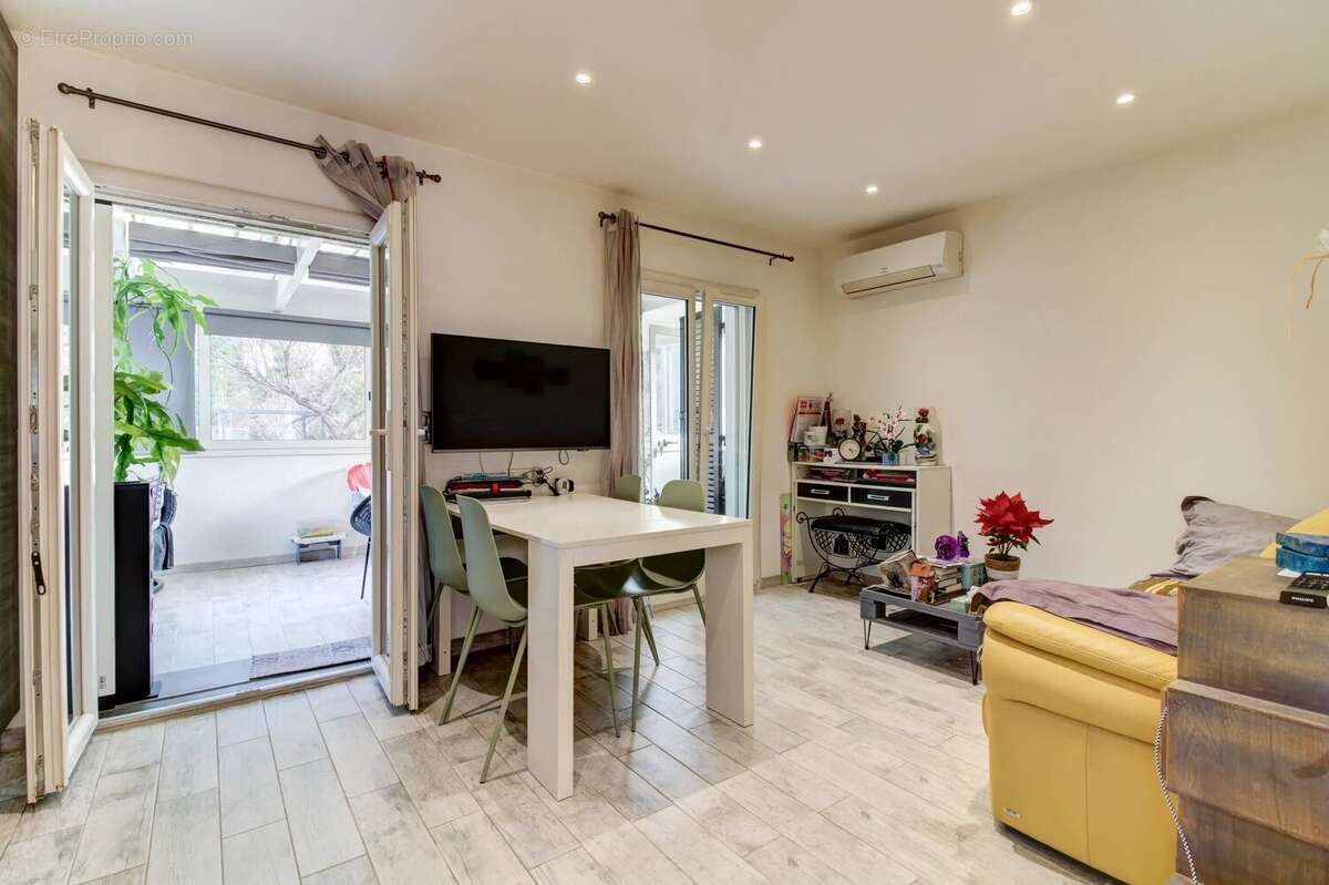 Maison à SAINT-MARTIN-DU-VAR