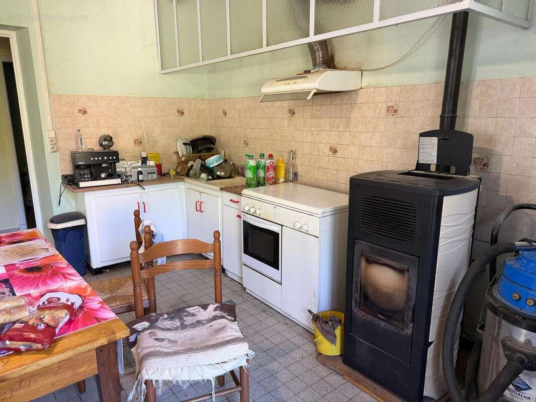 Maison 93 m² à Villefranche-De-Rouergue  - photo 4