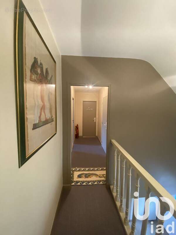 Maison 114 m² à Saint-Phal  - photo 9