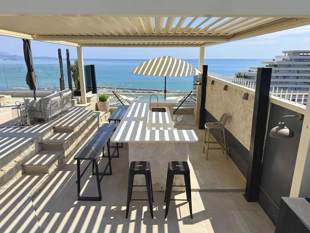 Appartement à VILLENEUVE-LOUBET