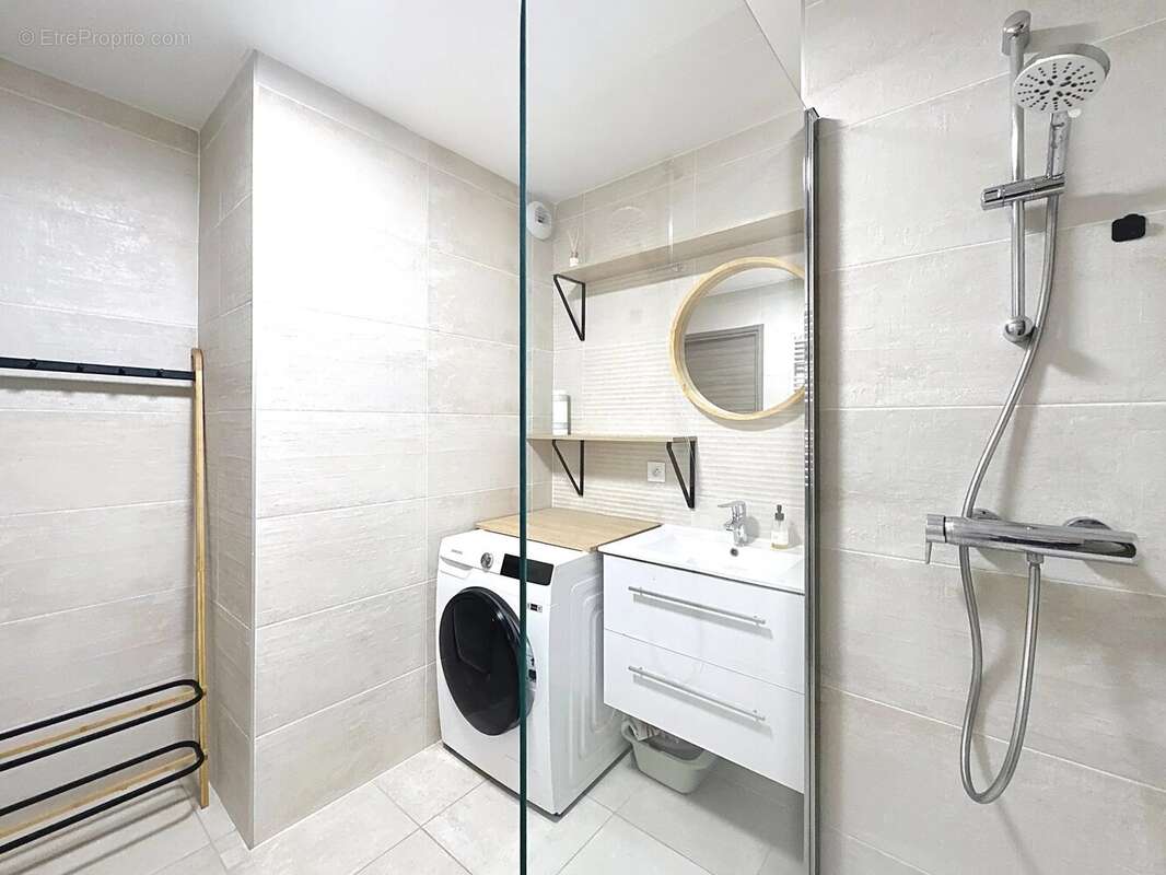 Appartement à VILLENEUVE-LOUBET