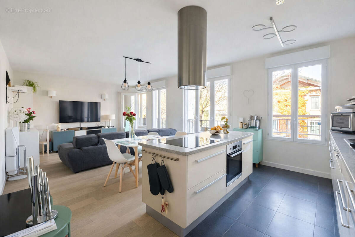 Appartement à SURESNES