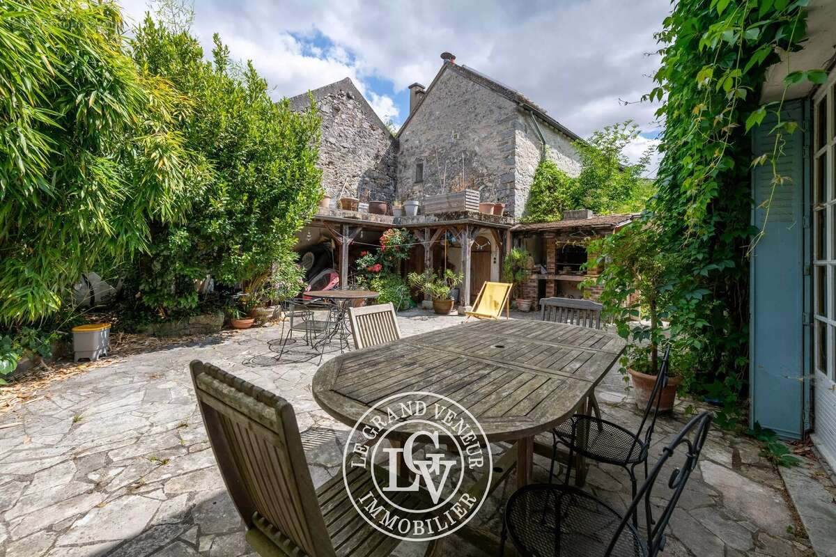 Maison à SAMOIS-SUR-SEINE