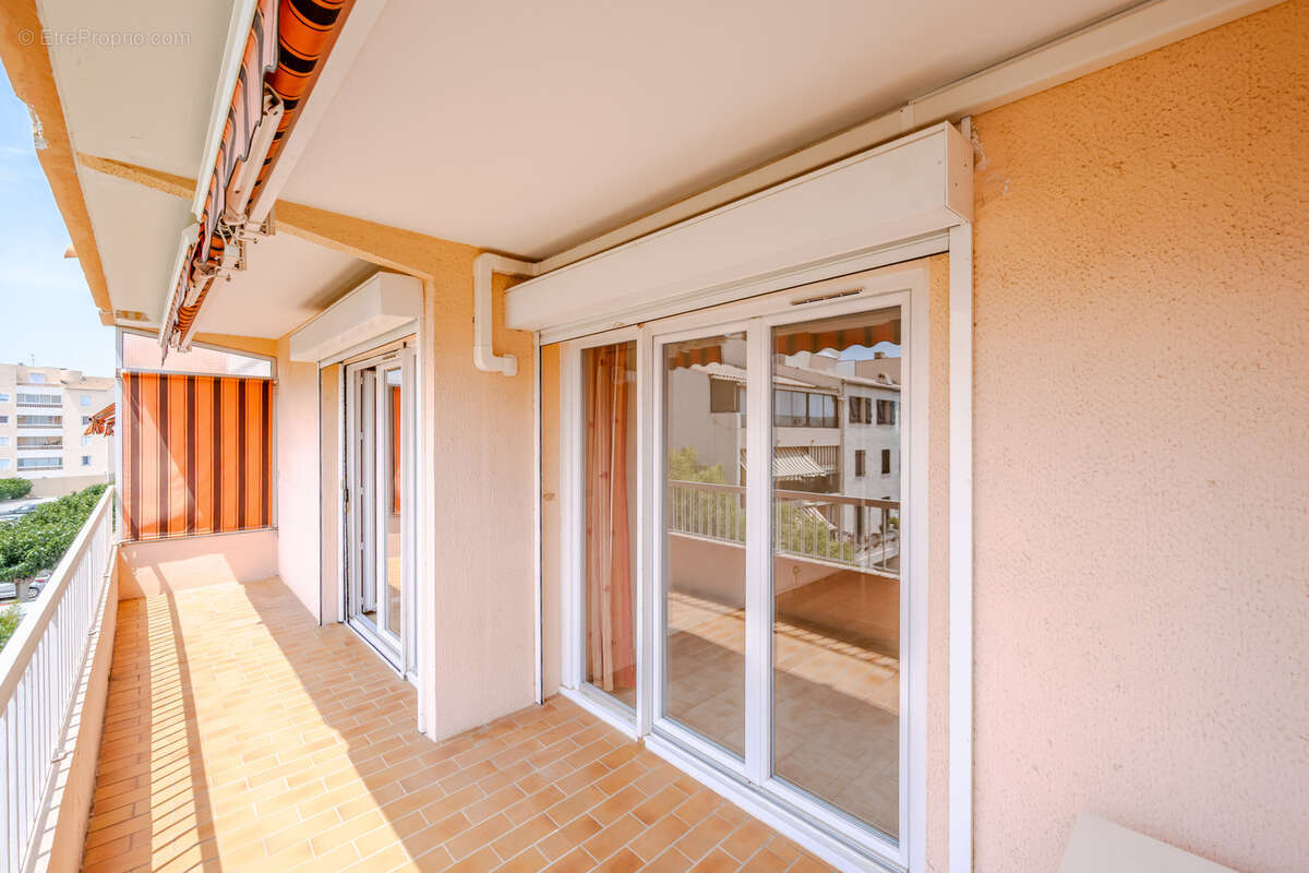 T3 traversant, balcon sud, parking privatif ... - photo 8