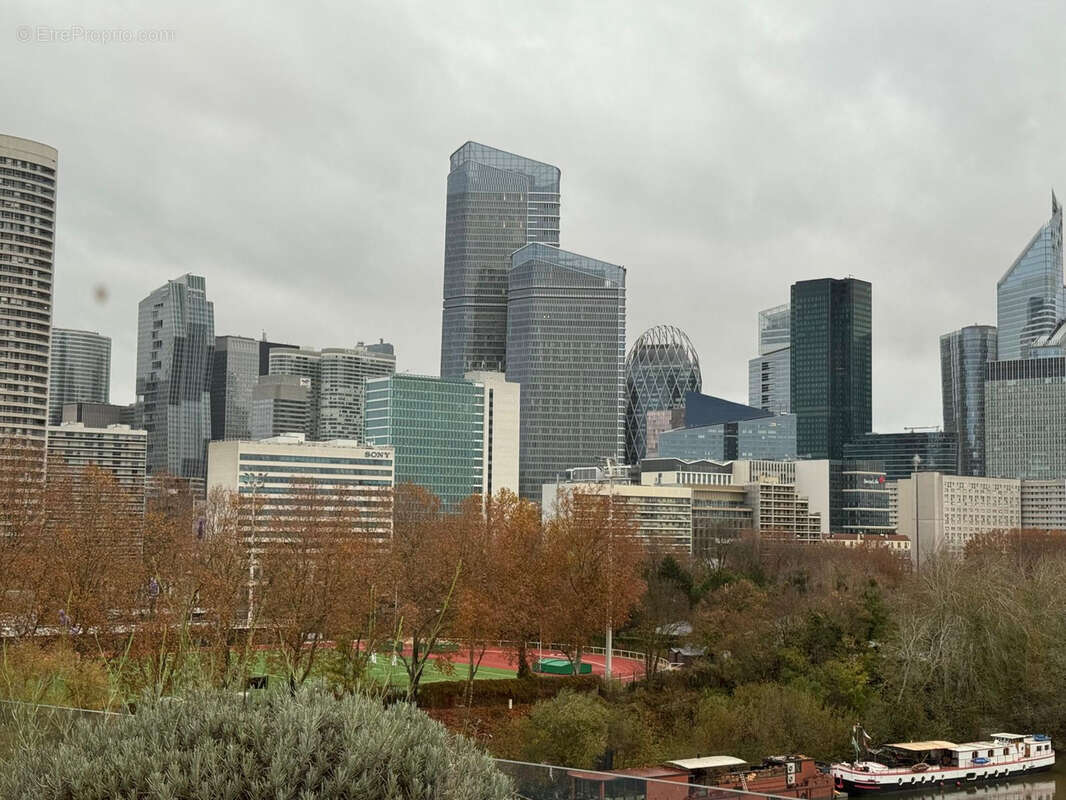 Appartement à NEUILLY-SUR-SEINE