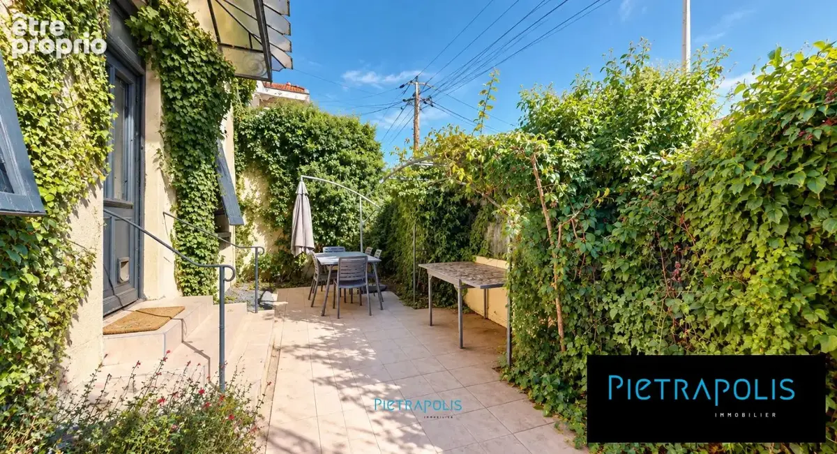 Maison 6 pièces 180 m² à vendre à Lyon-8e (69008) - photo 2