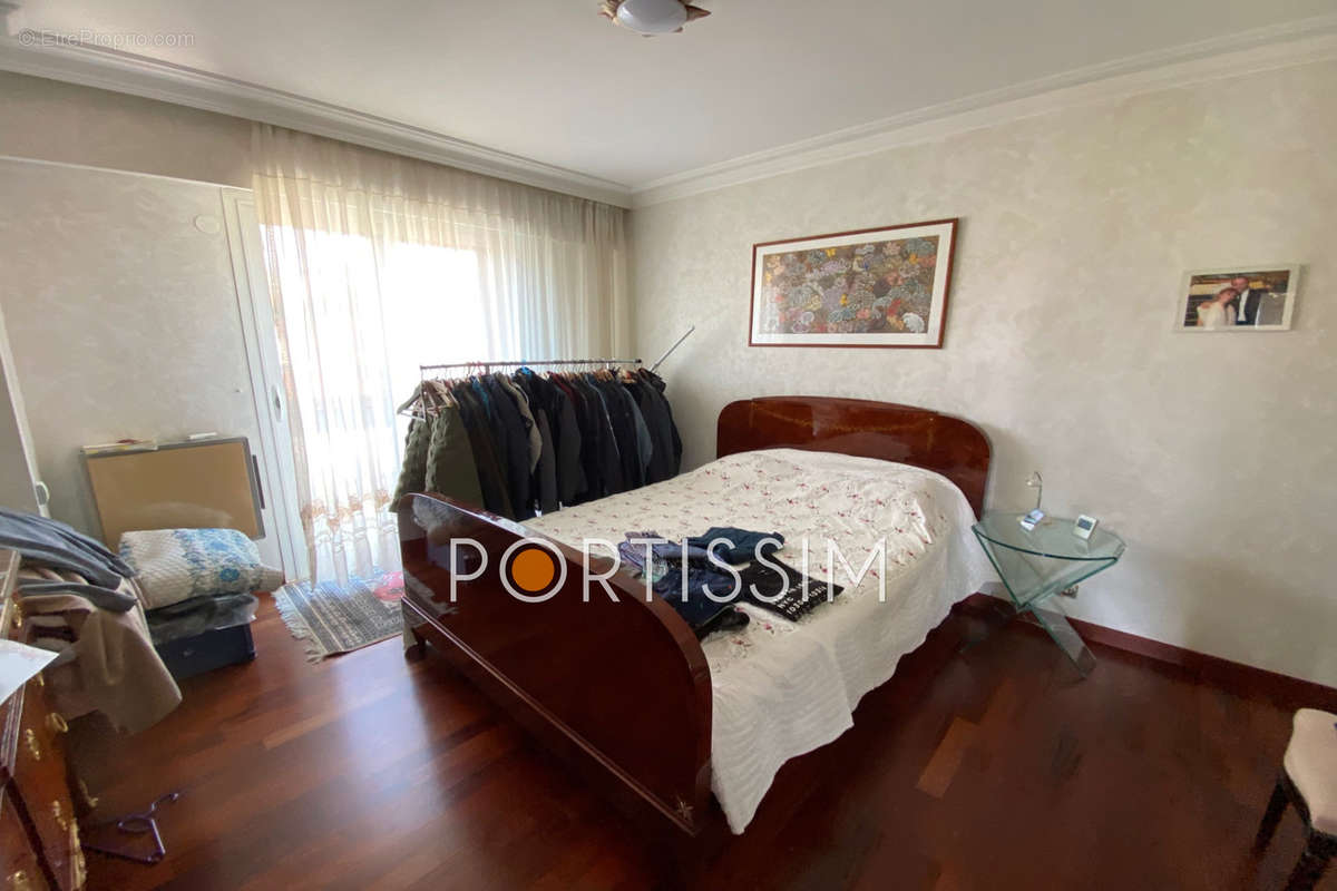 Maison à SAINT-LAURENT-DU-VAR