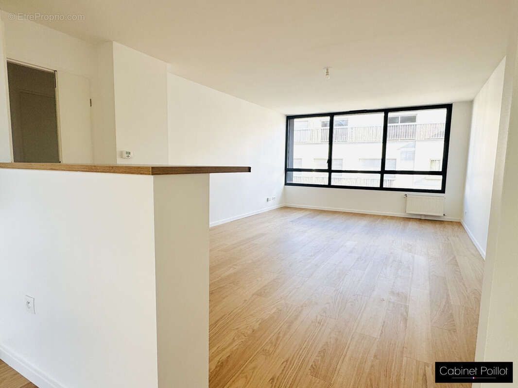 Appartement à PARIS-20E