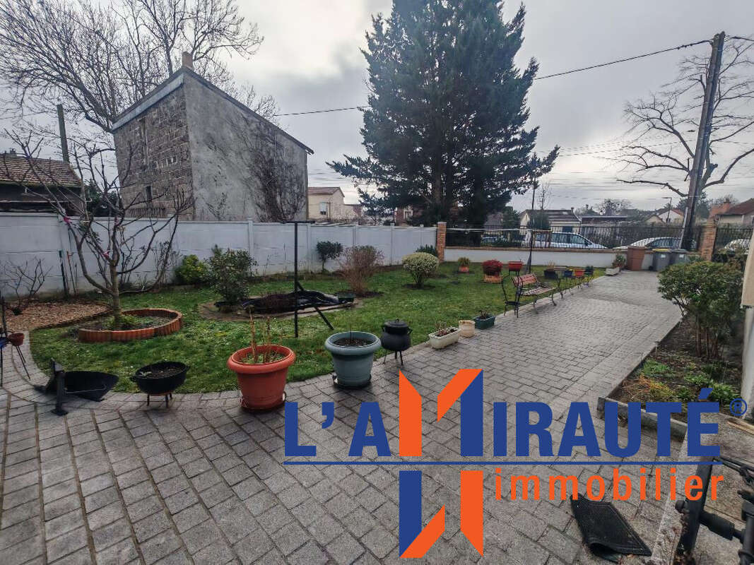 Maison à SARTROUVILLE