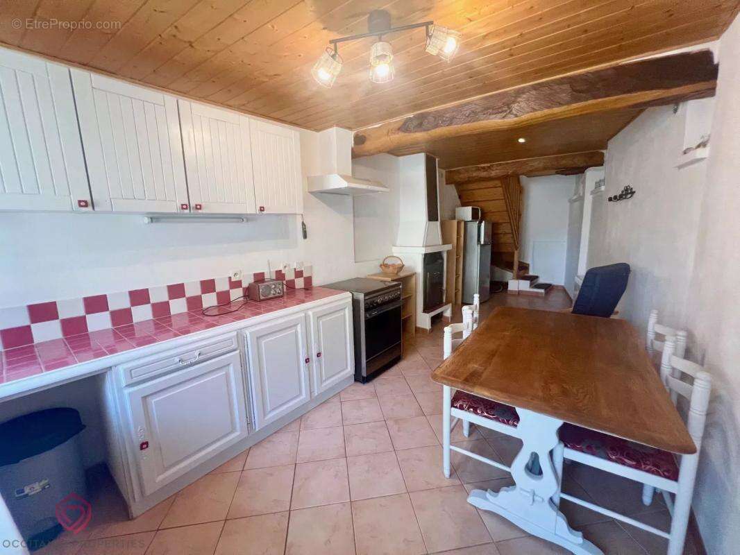 Maison à SAINT-PIERRE-DE-RIVIERE