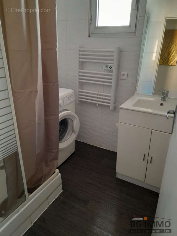 Appartement à VIAS
