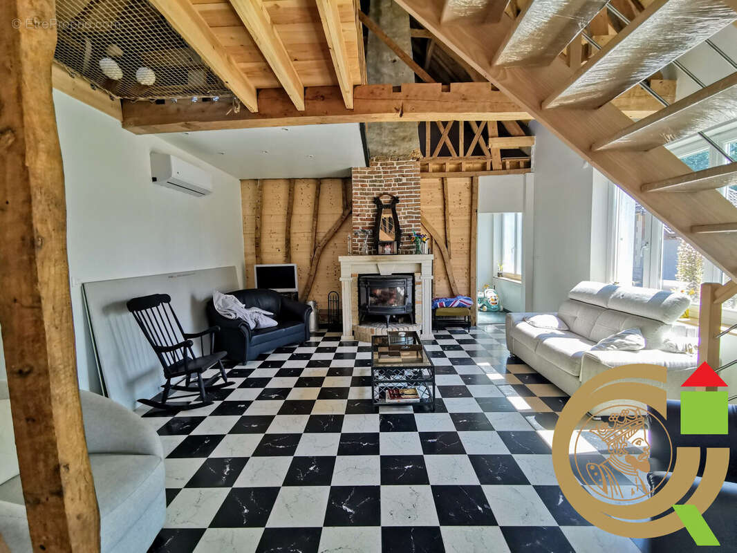 Maison à HOUVIN-HOUVIGNEUL