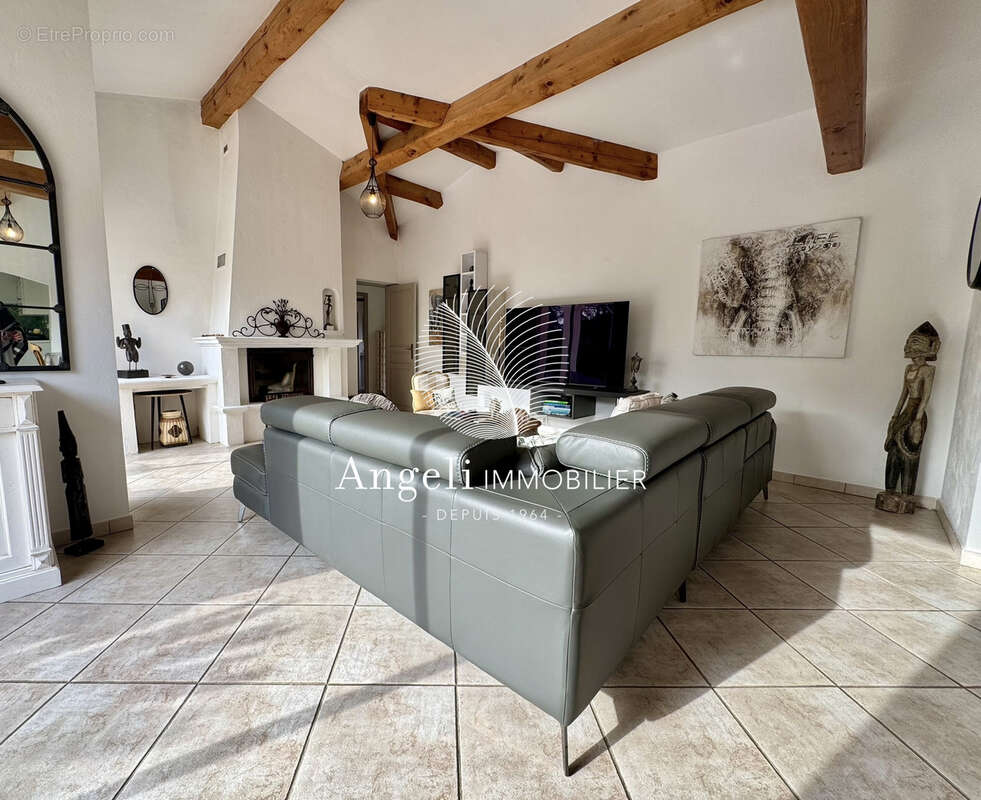 Maison à FREJUS